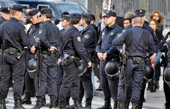 القبض على 18 شخصا في عملية للشرطة الإسبانية ضد الاعتداء الجنسي على الأطفال