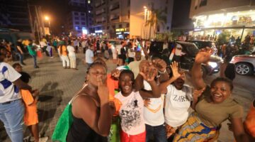 آلاف يحتفلون في أبيدجان بـ«معجزة» تأهل كوت ديفوار