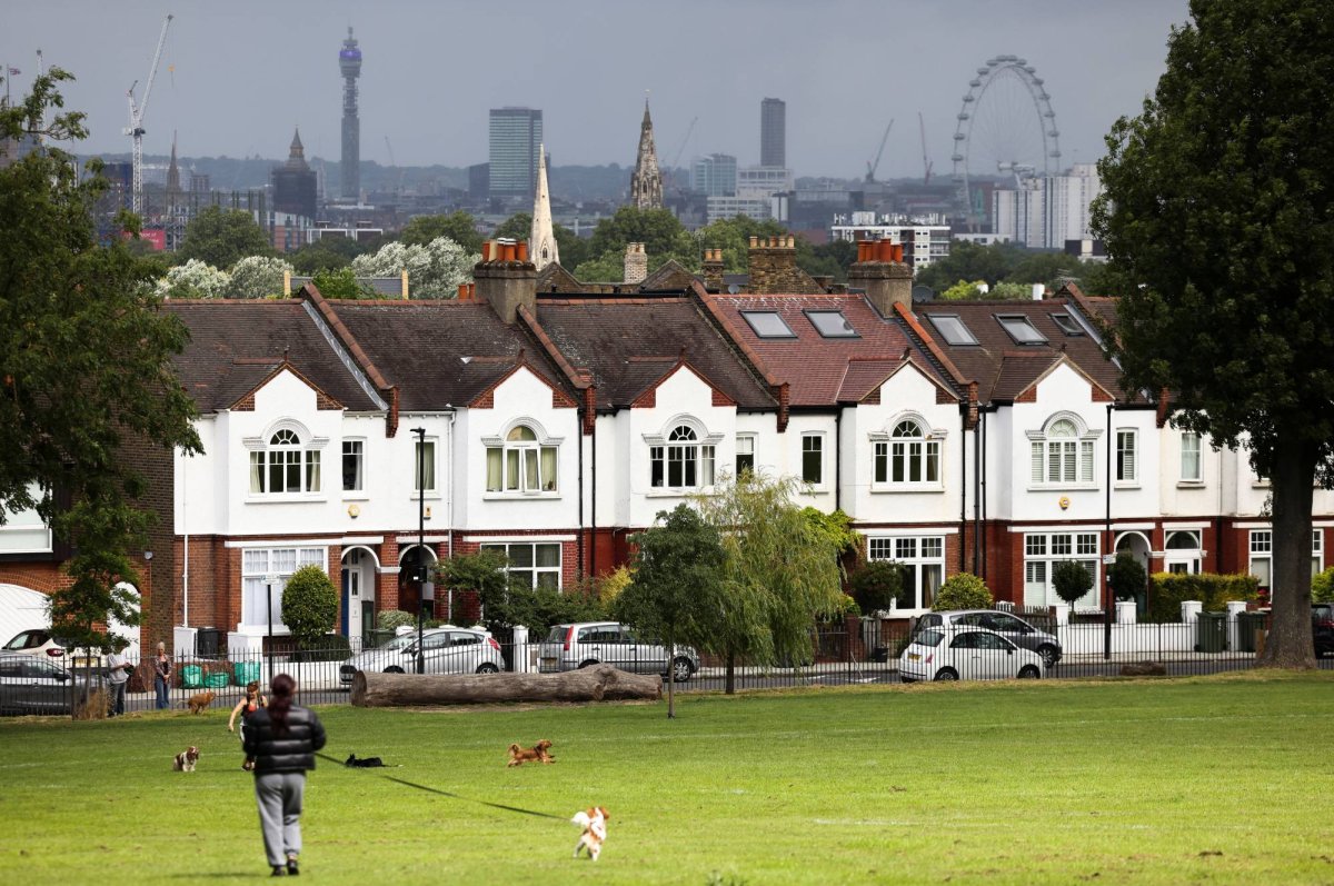 أسعار المنازل البريطانية ترتفع أكثر من المتوقع في يناير