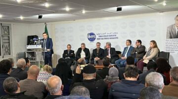الجزائر: حزب معارض يطالب السلطات بمحاربة الفساد لإنعاش الاقتصاد