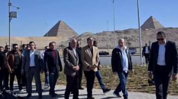 مصر: تجميل المنطقة المحيطة بـ«المتحف الكبير» تمهيداً لافتتاحه