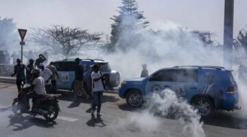 المعارضة في السنغال تتحرك احتجاجاً على تأجيل انتخابات الرئاسة