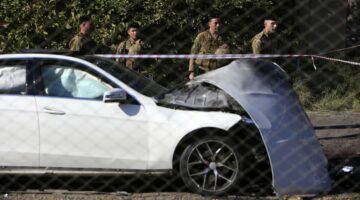 مسيّرة إسرائيلية تستهدف سيارة قرب مستشفى في جنوب لبنان