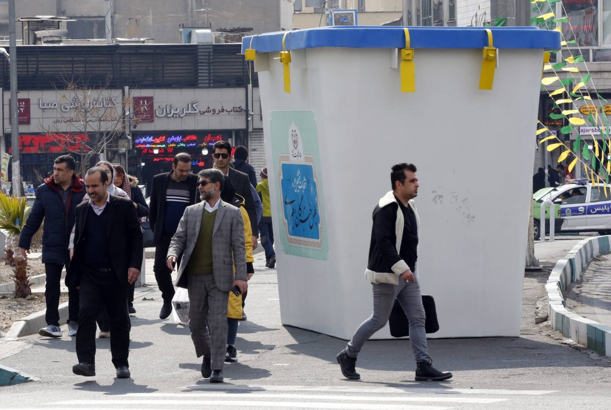 إيران تبدأ حملتها الانتخابية الأولى منذ الاحتجاجات الحاشدة