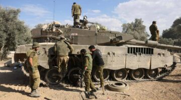 مقتل شخص وإصابة 15 بقصف إسرائيلي على سيارة في مخيم جنين