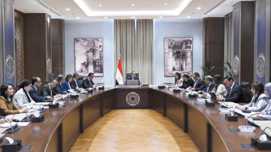 صحيفة روز اليوسف | خطة حكومية لجذب مزيد من الاستثمارات الأوروبية إلى مصر