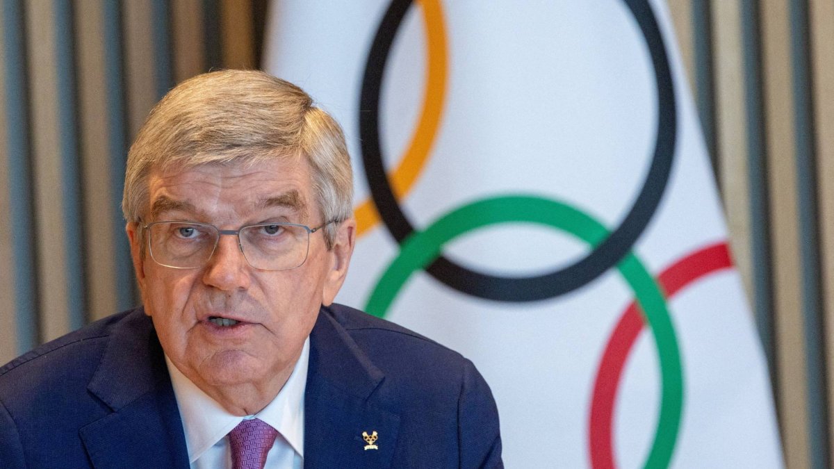 روسيا تتهم باخ بـ«تشويه» سمعة الرياضة العالمية