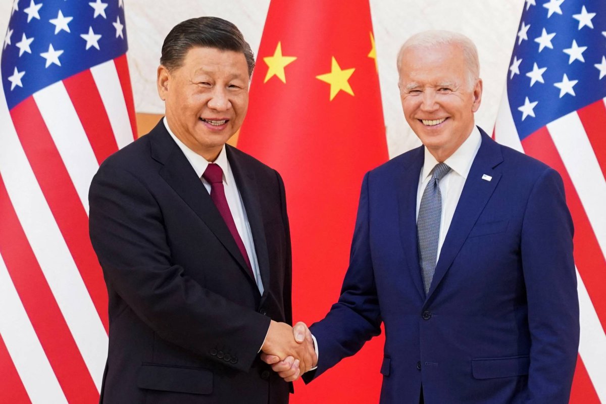 محادثات هاتفية بين الرئيس الصيني ونظيره الأميركي