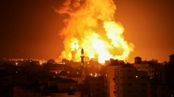 طائرات الاحتلال تستهدف بلدة بيت حانون شمالي قطاع غزة